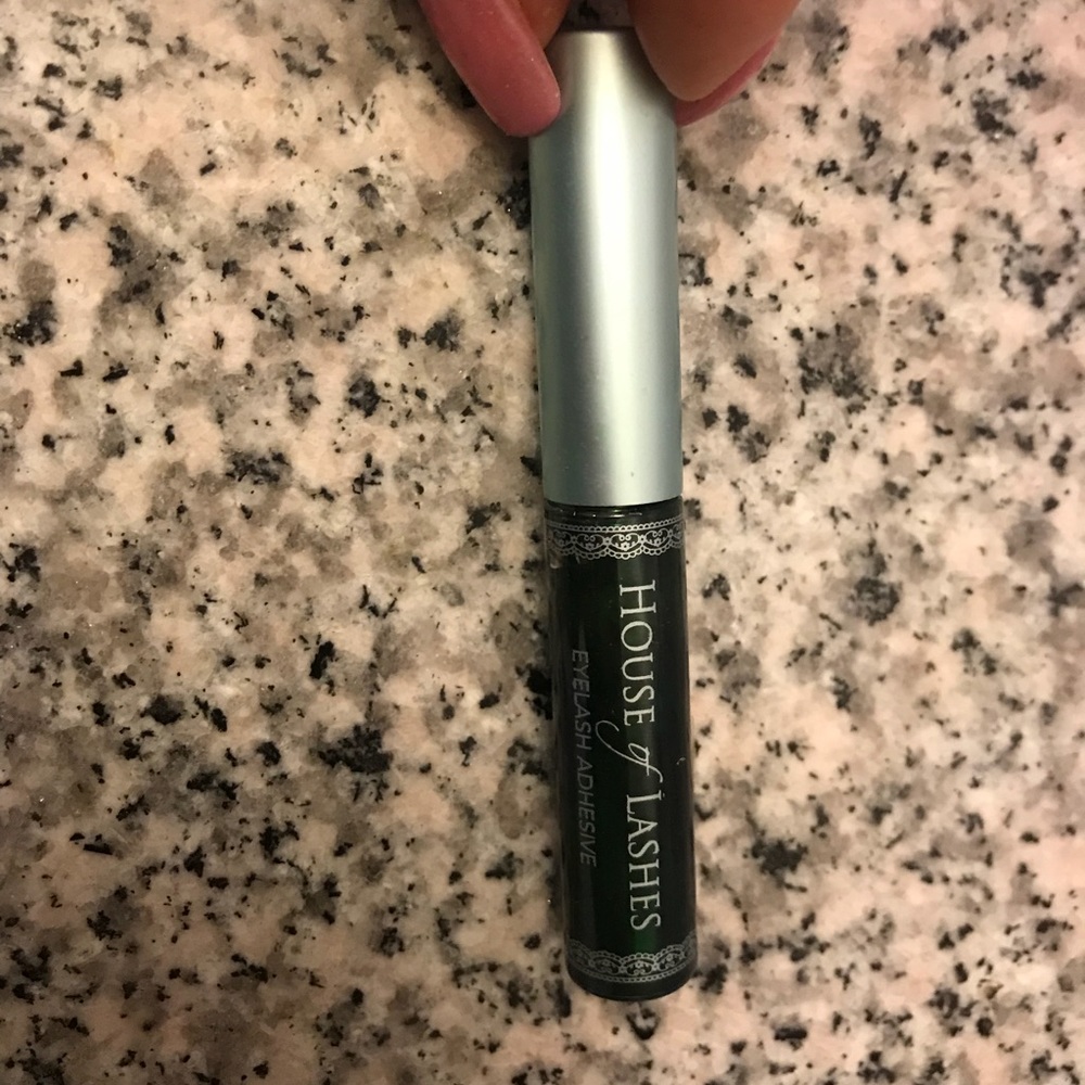 House of lashes glue